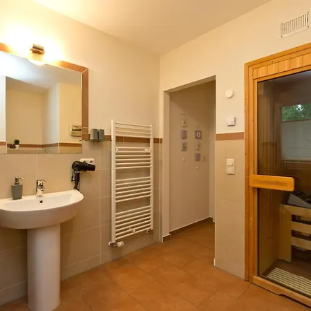 Apartment Tap In *